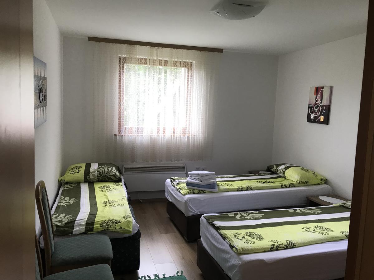 Appartement Apartman Mira à Sarajevo Extérieur photo